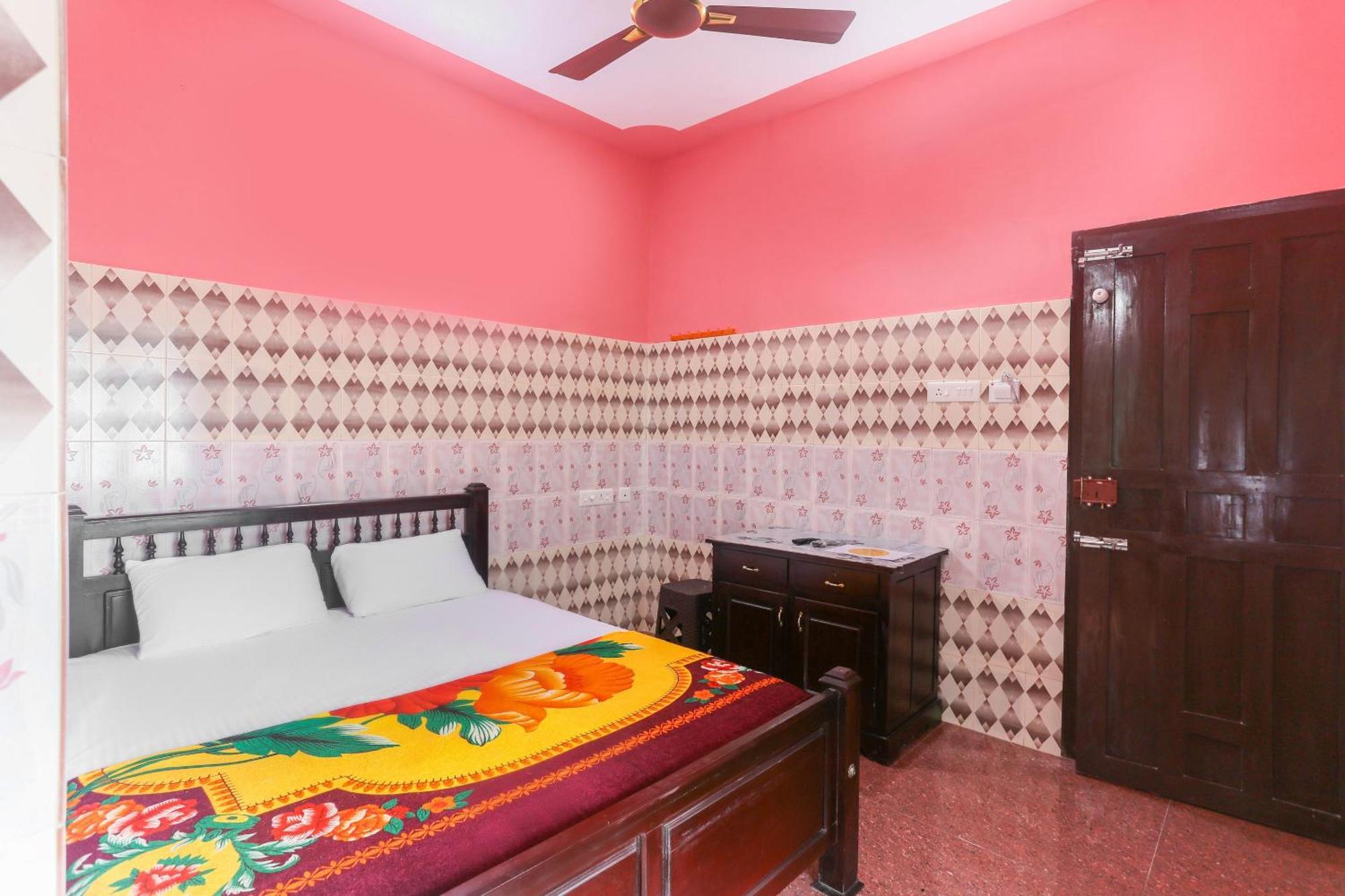 Hotel O Sree Bhadra Tourist Home Kollam Extérieur photo